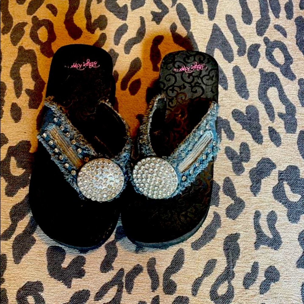 Size 7 roper brand, lots of bling and sequins